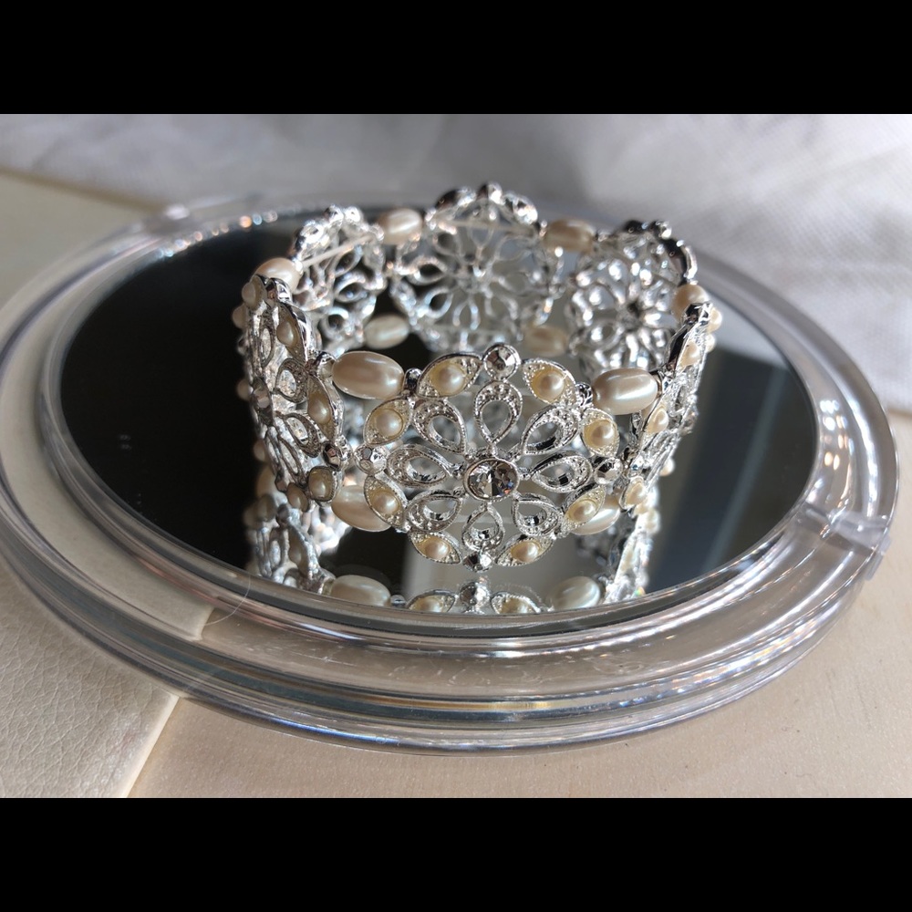 Silver statement bracelet